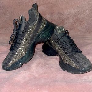 Steve Madden Maxima Charcoal Sz 7